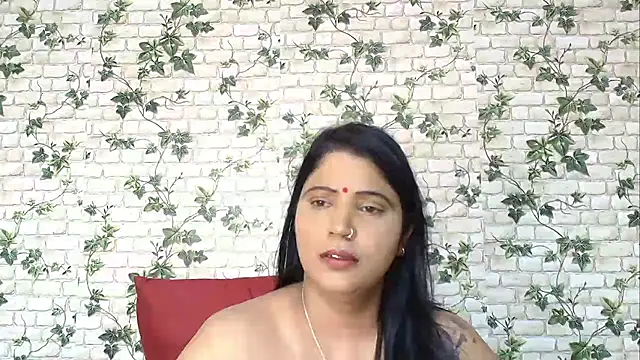 Snapshot of XIndianintimacy chatting on February 2025 09:43:02 PM XIndianintimacy online show from February 2025 09:43:02 PM