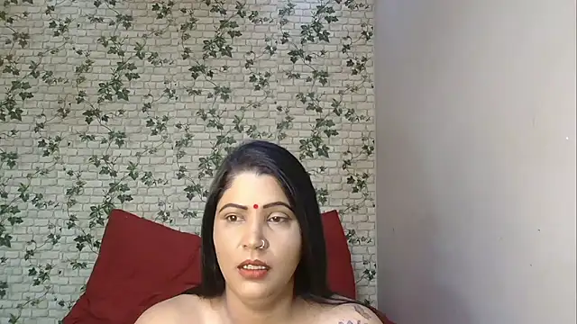 Snapshot of XIndianintimacy chatting on October 2025 06:16:02 PM XIndianintimacy online show from October 2025 06:16:02 PM