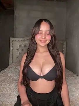 MollySanders    online show from November 2025 10:36:02 PM