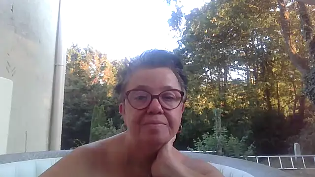 Vandeae44 online show from July 2026 07:29:01 PM
