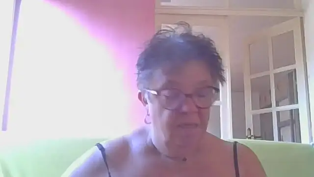 Vandeae44 online show from July 2026 08:03:01 AM