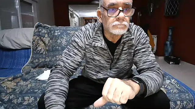 maduroguapo online show from January 2025 09:30:01 PM