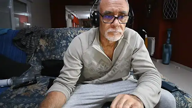 maduroguapo online show from February 2025 10:52:02 PM