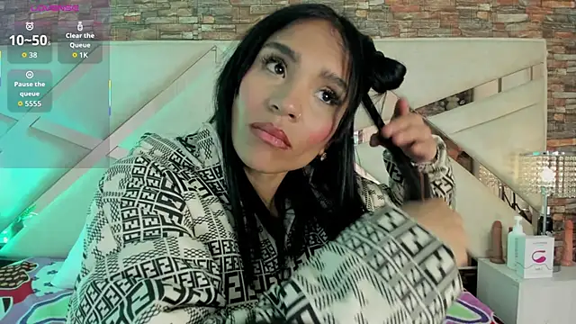 sophie pariss online show from November 2025 04:02:02 AM