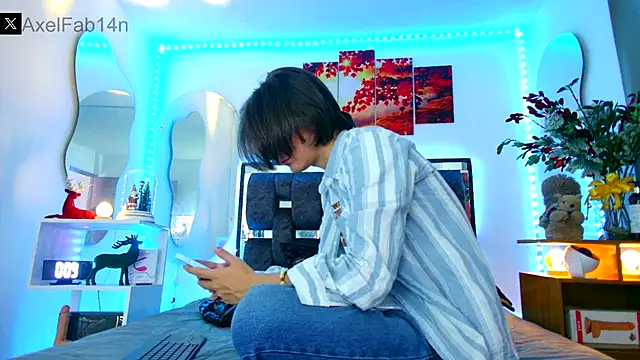 Alex and Fabian online show from December 2024 07:00:02 PM