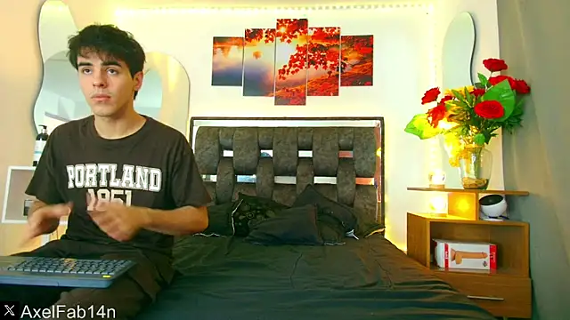 Alex and Fabian online show from February 2025 06:07:01 PM