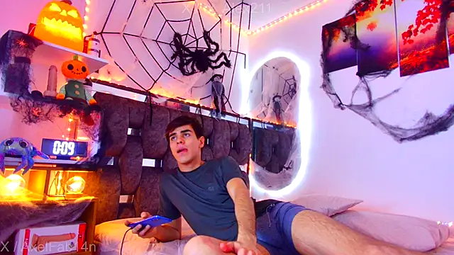 Alex and Fabian online show from October 2025 09:31:01 PM