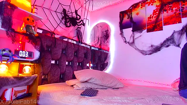 Alex and Fabian online show from November 2025 09:03:01 PM