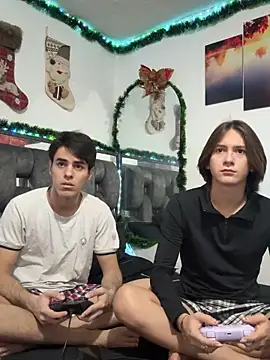 Alex and Fabian online show from December 2025 04:30:02 AM