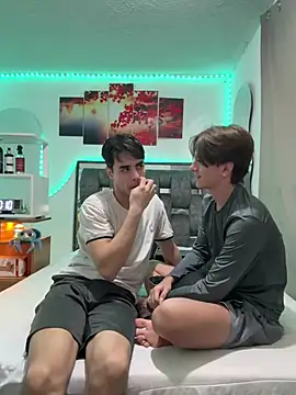 Snapshot of Alex_and_Fabian chatting on April 2026 03:46:01 AM Alex and Fabian online show from April 2026 03:46:01 AM