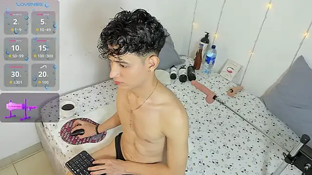 Benjamin Buster online show from September 2025 04:03:01 AM