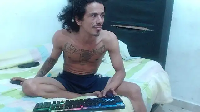 Snapshot of damian_bottom_bigcock chatting on December 2024 07:12:02 PM damian bottom bigcock online show from December 2024 07:12:02 PM