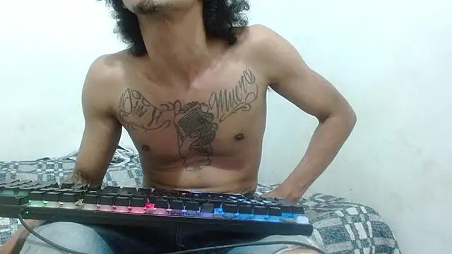 Snapshot of damian_bottom_bigcock chatting on December 2024 12:05:01 AM damian bottom bigcock online show from December 2024 12:05:01 AM