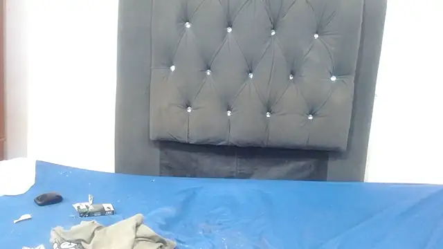 Snapshot of damian_bottom_bigcock chatting on January 2025 01:21:01 AM damian bottom bigcock online show from January 2025 01:21:01 AM