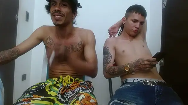 Snapshot of damian_bottom_bigcock chatting on March 2025 02:18:01 PM damian bottom bigcock online show from March 2025 02:18:01 PM