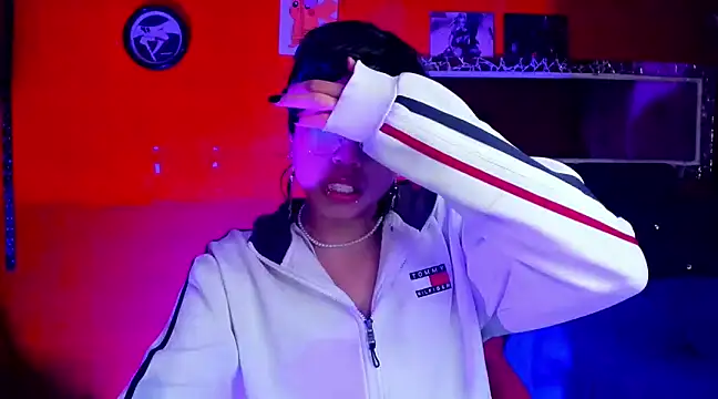 Snapshot of AnggelONfiree chatting on February 2025 05:05:02 AM AnggelONfiree online show from February 2025 05:05:02 AM