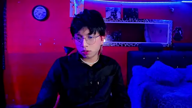 Snapshot of AnggelONfiree chatting on March 2025 07:27:02 AM AnggelONfiree online show from March 2025 07:27:02 AM