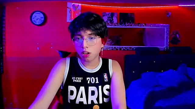 Snapshot of AnggelONfiree chatting on March 2025 04:27:02 AM AnggelONfiree online show from March 2025 04:27:02 AM