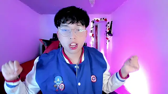 Snapshot of AnggelONfiree chatting on October 2025 11:40:02 PM AnggelONfiree online show from October 2025 11:40:02 PM