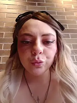 madelaine- online show from October 2025 06:53:01 PM