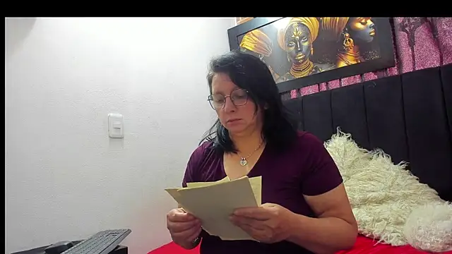 Evaaross 2345 online show from November 2025 02:39:02 PM