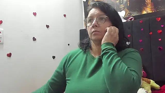 Evaaross 2345 online show from March 2026 09:41:02 PM