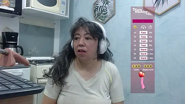 Snapshot of Drool_Sucker chatting on May 2026 12:10:01 PM Drool Sucker online show from May 2026 12:10:01 PM