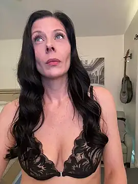 Snapshot of VixenVixie chatting on January 2025 12:15:01 AM VixenVixie online show from January 2025 12:15:01 AM