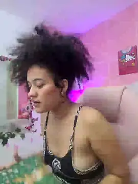 Snapshot of TwerkingAss chatting on January 2025 04:13:01 AM TwerkingAss online show from January 2025 04:13:01 AM