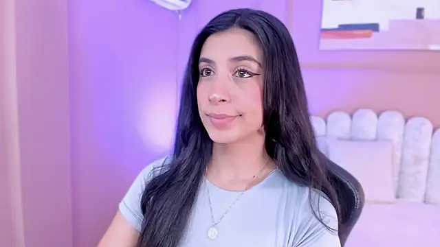 zia cooper online show from March 2026 07:52:01 PM