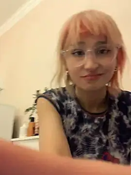 bigbabykiki online show from March 2025 07:16:01 PM