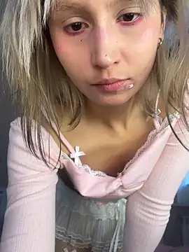 bigbabykiki online show from October 2025 06:11:01 AM