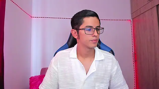 Ethan Sai    online show from December 2024 06:06:01 PM