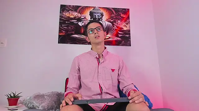 Ethan Sai    online show from February 2025 05:29:02 PM