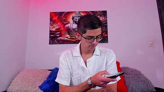 Ethan Sai    online show from October 2025 09:17:02 PM