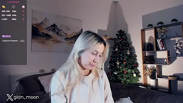 Snapshot of EternalLiberty chatting on December 2024 12:36:02 AM EternalLiberty online show from December 2024 12:36:02 AM