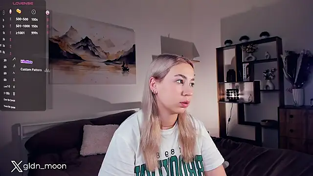 Snapshot of EternalLiberty chatting on January 2025 12:07:01 AM EternalLiberty online show from January 2025 12:07:01 AM