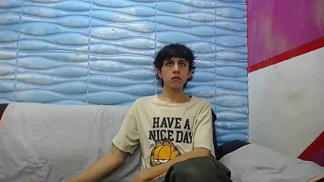 Snapshot of Felipe_Browns chatting on February 2025 12:25:02 PM Felipe Browns online show from February 2025 12:25:02 PM