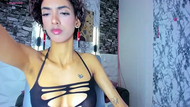 Queen Cuarxxo online show from March 2026 11:44:01 PM