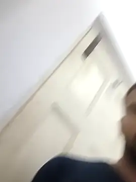 yourboy2000   online show from October 2025 09:37:01 AM