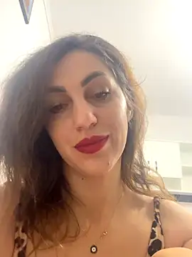 EmaSkyes online show from December 2025 08:01:02 AM