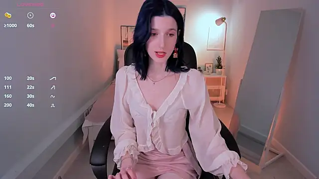 Lil Melanie  online show from April 2026 04:11:01 PM