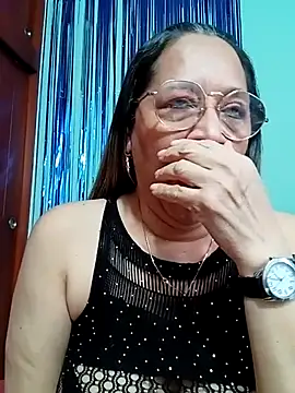 MATTHEW MRANDA online show from October 2025 07:05:02 PM