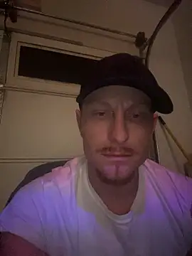 Snapshot of bigred0808 chatting on January 2026 08:52:01 AM bigred0808 online show from January 2026 08:52:01 AM