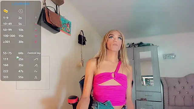 Oriana braom online show from October 2025 07:14:02 PM