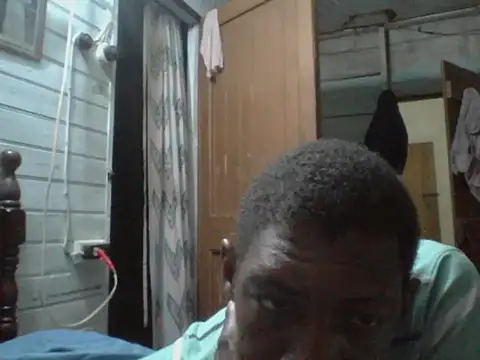 Snapshot of PELOVER chatting on September 2025 11:21:01 PM PELOVER online show from September 2025 11:21:01 PM