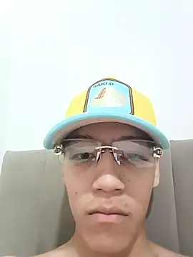 Snapshot of CRYBYT9 chatting on September 2025 02:05:02 AM CRYBYT9 online show from September 2025 02:05:02 AM