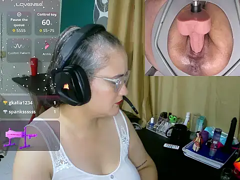 Snapshot of lolalicious_7583 chatting on March 2026 09:32:02 PM lolalicious 7583 online show from March 2026 09:32:02 PM