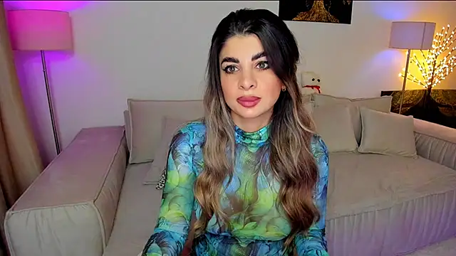 Snapshot of Queenofyouredreams chatting on January 2025 01:27:01 AM Queenofyouredreams online show from January 2025 01:27:01 AM