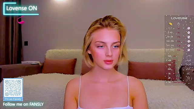 Snapshot of pretty_girlnextdoor chatting on January 2025 05:39:01 PM pretty girlnextdoor online show from January 2025 05:39:01 PM